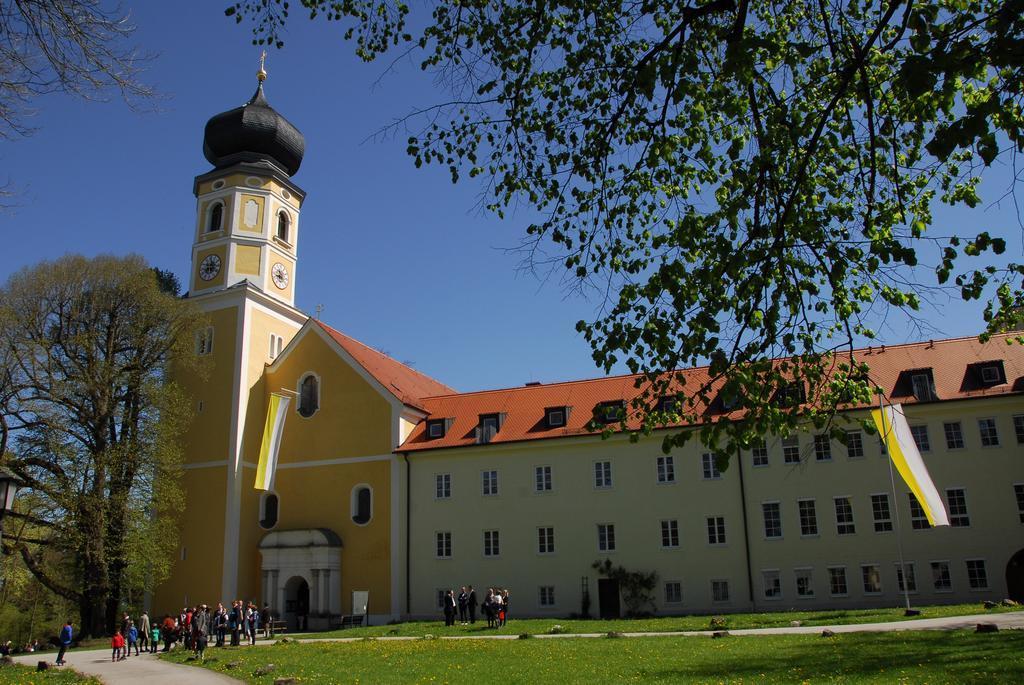 Landgasthof Drei Rosen Bernried am Starnberger See Exterior foto